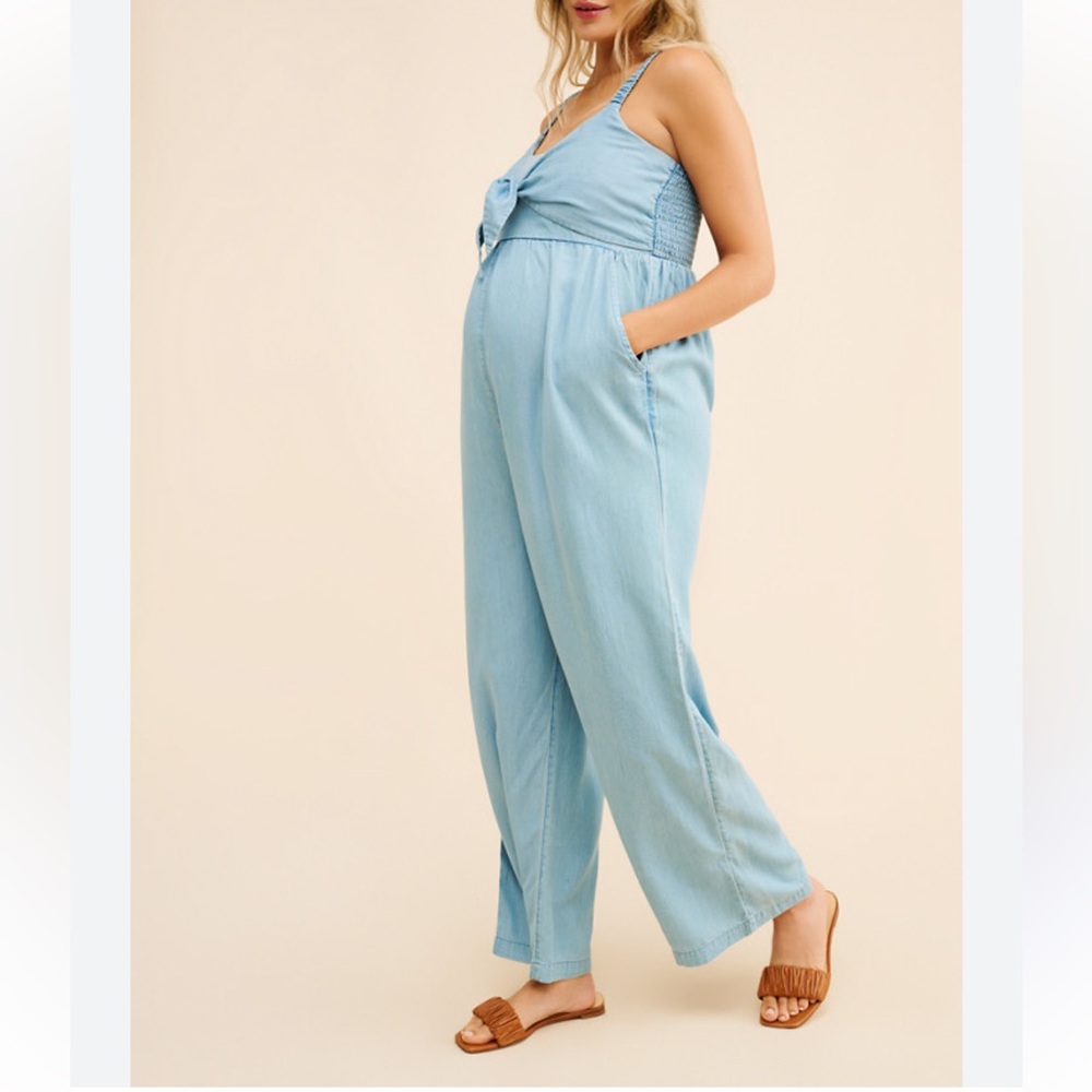 A pea in the pod Light Blue Tie-Front Maternity Jumpsuit women size Medium